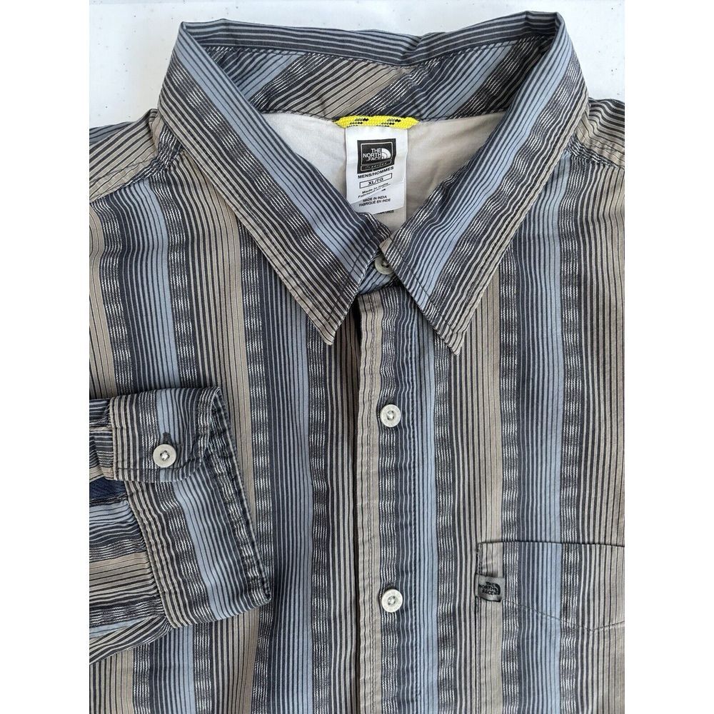 The North Face Men's XL Blue Tan Striped Active Outdoors Long Sleeve Button Up‎